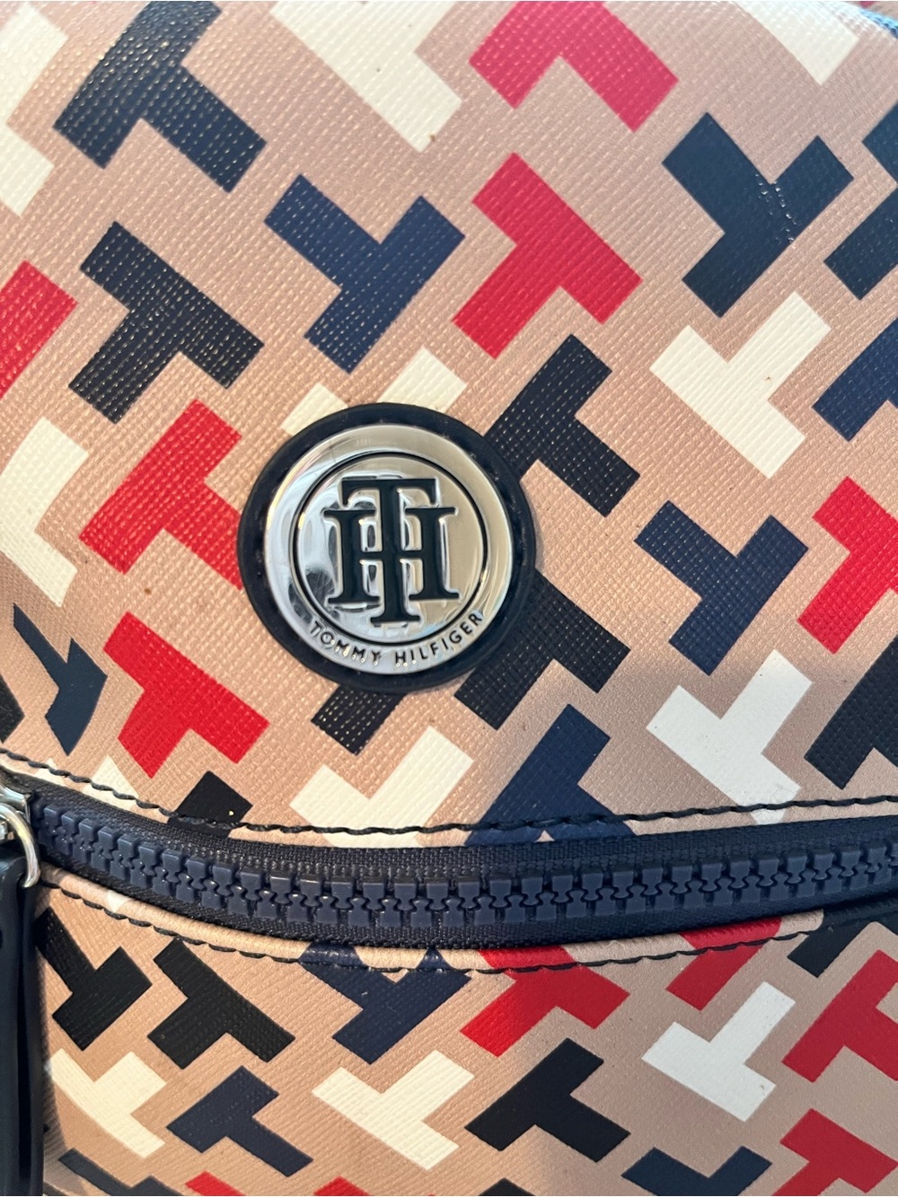 Tommy Hilfiger Beige Backpack with Red, Navy & Cream Logo Pattern - Picture 3 of 8